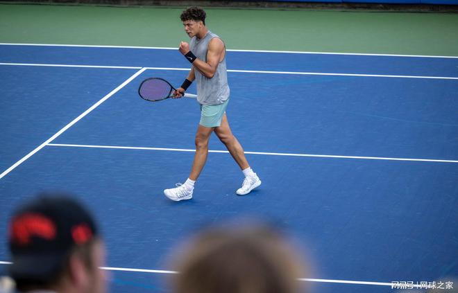 续比赛中逐 续比赛中逐