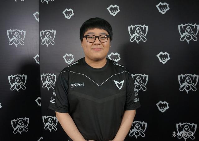 杜维崧在比 杜维崧在比